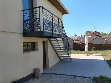 Escaliers en métal sur-mesure