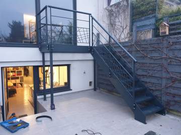 Escaliers en métal sur-mesure