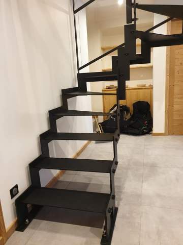 Escaliers en métal sur-mesure